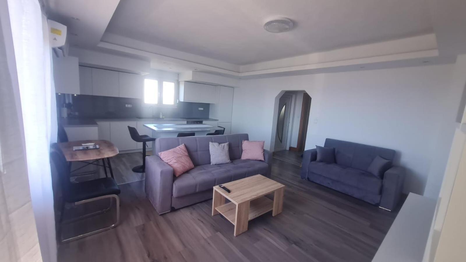 Apartmani Sandra Kaštela Extérieur photo